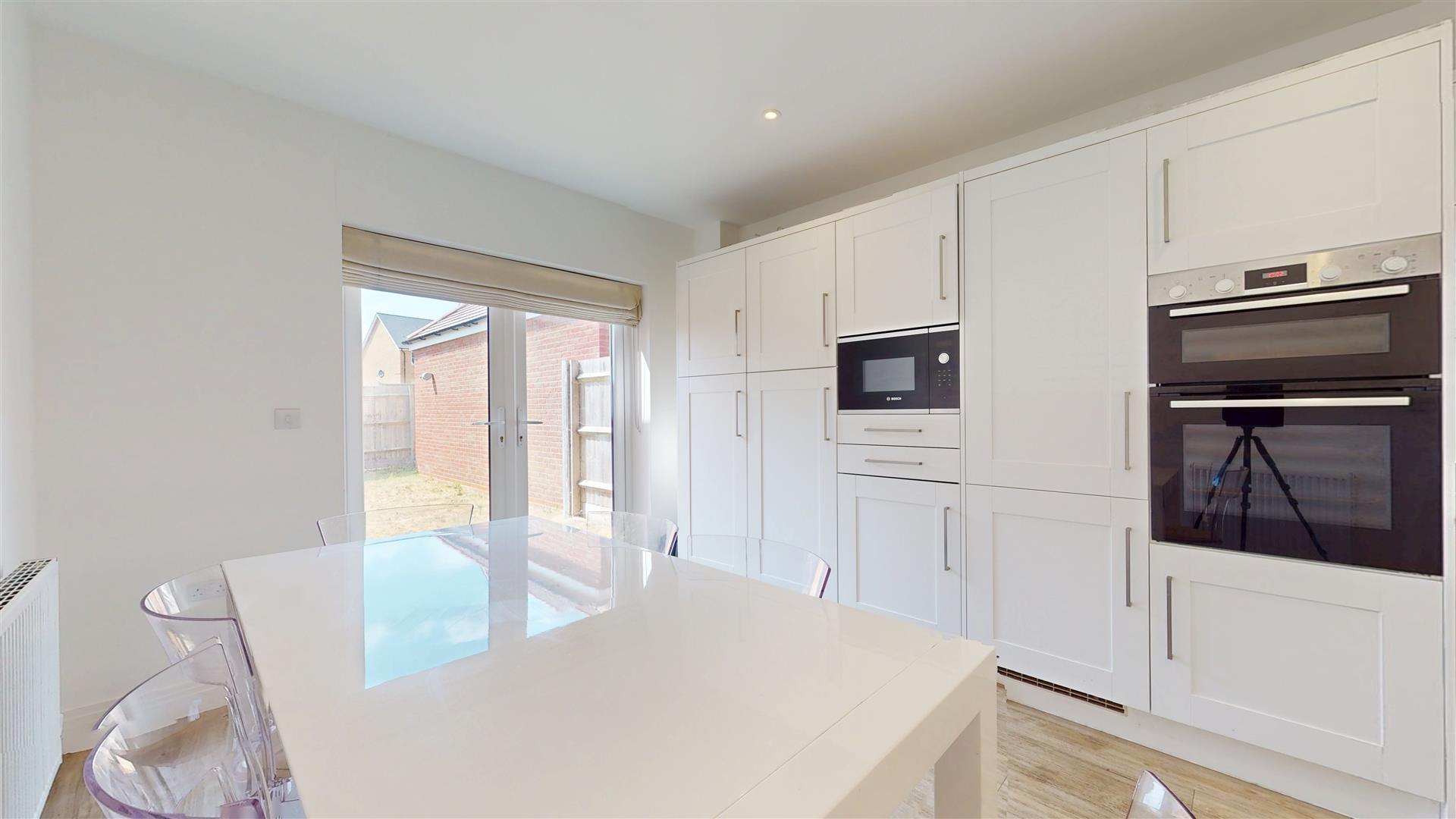 Pembroke Lane, Whitehouse, Milton Keynes
